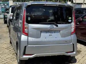 Daihatsu Move 2018 Silver