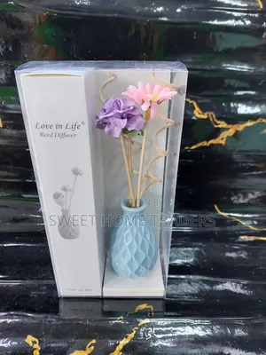 Decorative Flowers Ceramic Vase Reed Diffuser