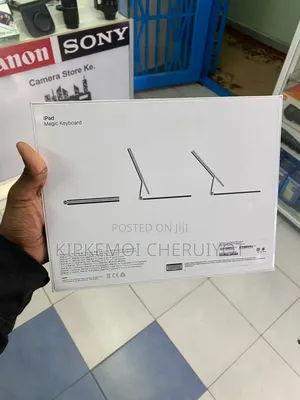 Magic Keyboard 11" M4
