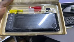 Laptop Battrey Internal and External on Offer