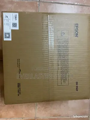 Epson Eb-992f FHD 3lcd Projector 4000 Lumens (V11h988040da)