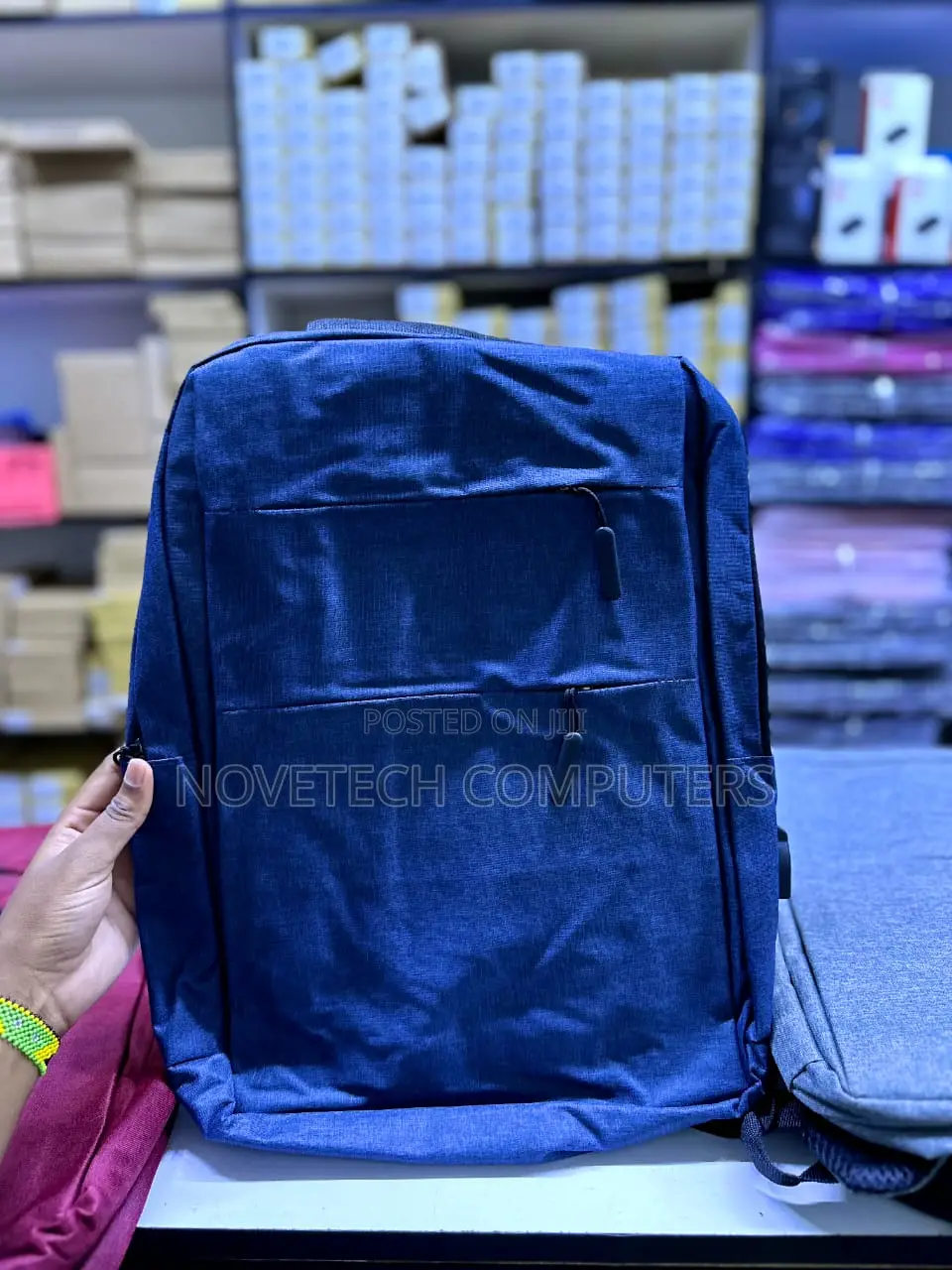 Anti Theft Laptop Bag Pack With a Charging Cable
