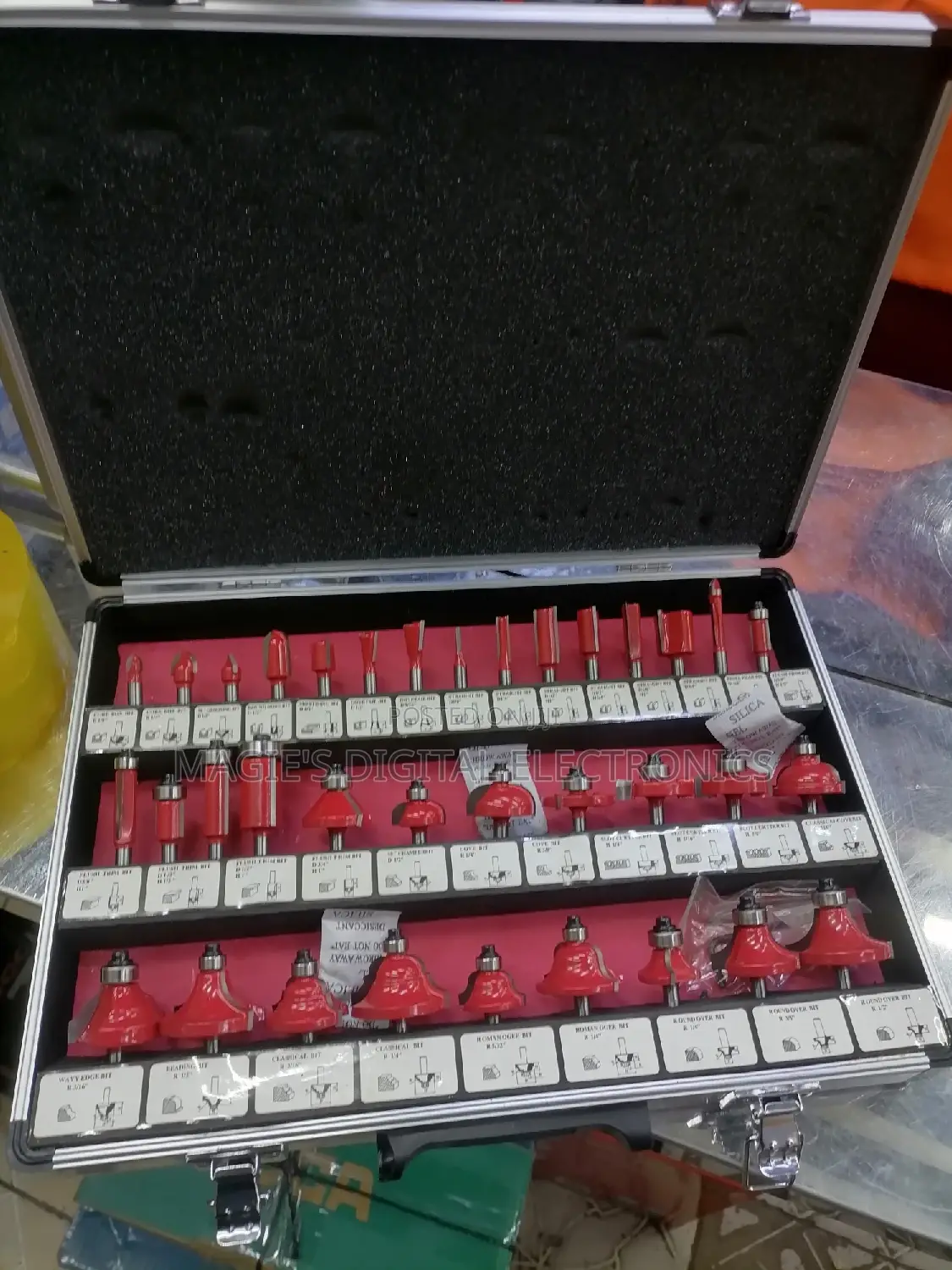 High Standard 35pcs Router Bits