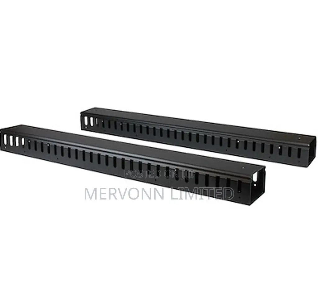 Compact 1u Cable Manager