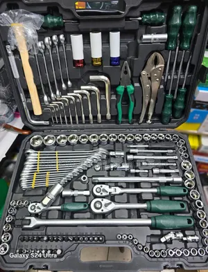 142 Pc Sock Wrench Set/ 142 Pc Toolbox Set
