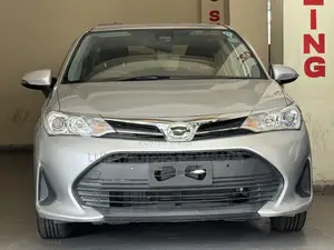 Toyota Axio 2018 Gold