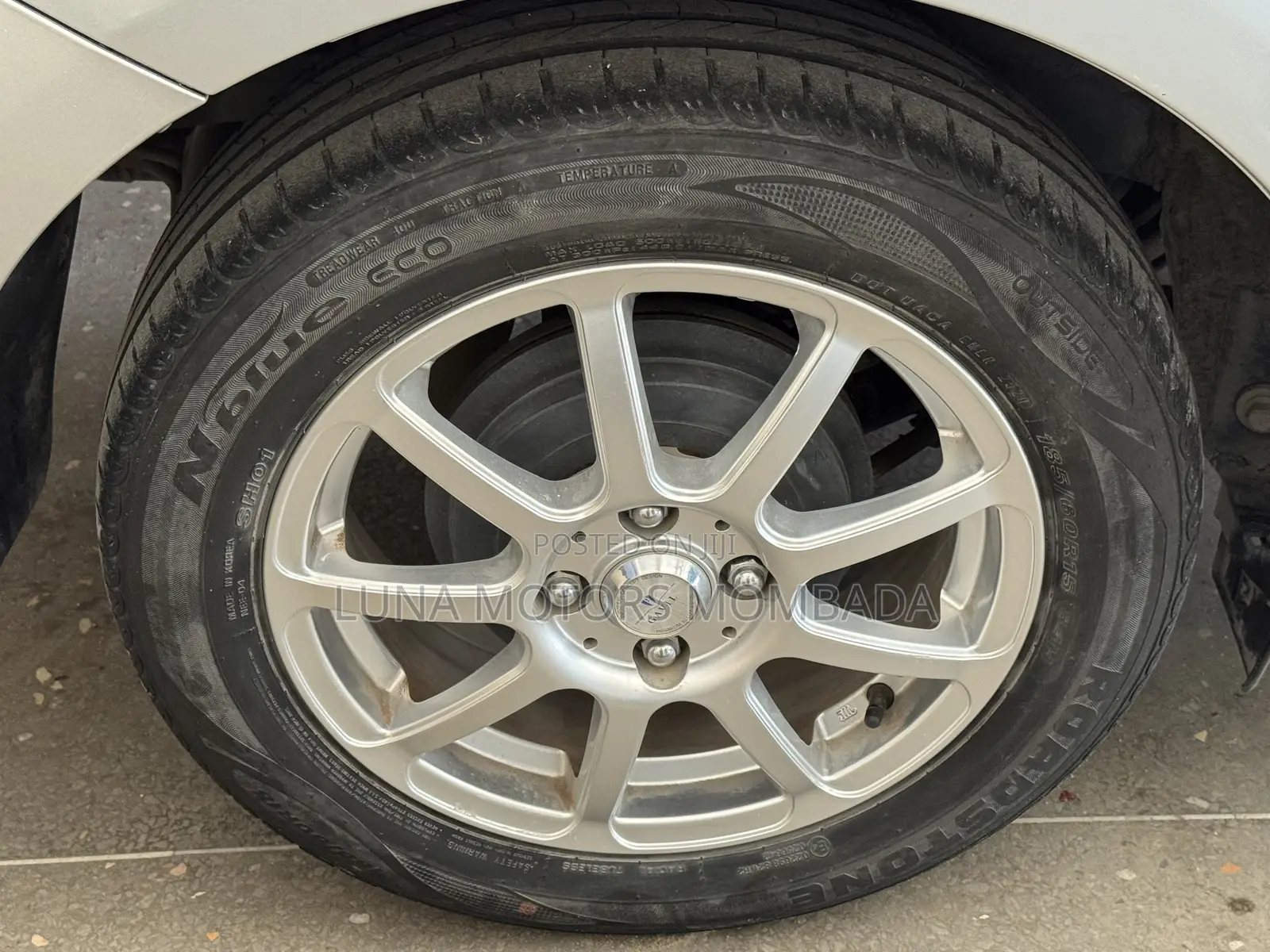 Toyota Axio 2018 Gold