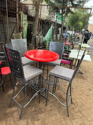 Restaurant And Bar High Table And Chairs