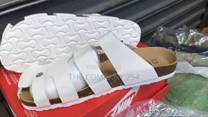 Quality Leather Unisex Casual Cock Sandals Shoe Available