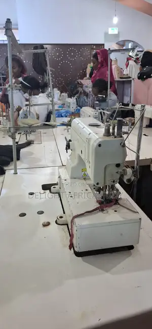 3-Needle Flat Lock Sewing Machine