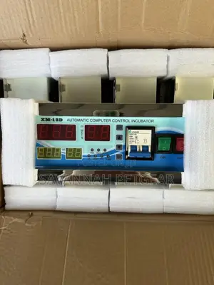 Fully Automatic Temperature and Humidity Controller Xm-18d