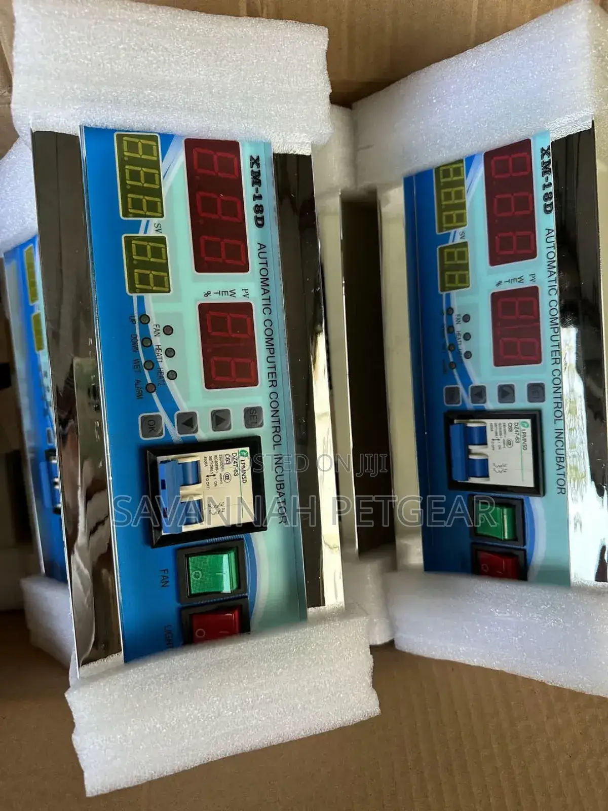 Fully Automatic Temperature and Humidity Controller Xm-18d