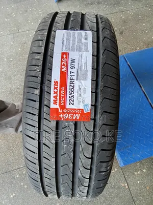 225/55 R17 Maxxis Victra Runflat M36+