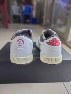 Travis Scott Reverse Motcha