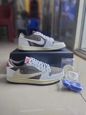 Travis Scott Reverse Motcha