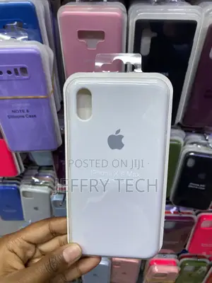 Leegu iPhone Xs Max Liquid Silicone Shockproof Case-White