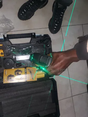 Laser Level With Stand (Dewalt)