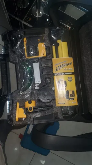 Laser Level With Stand (Dewalt)