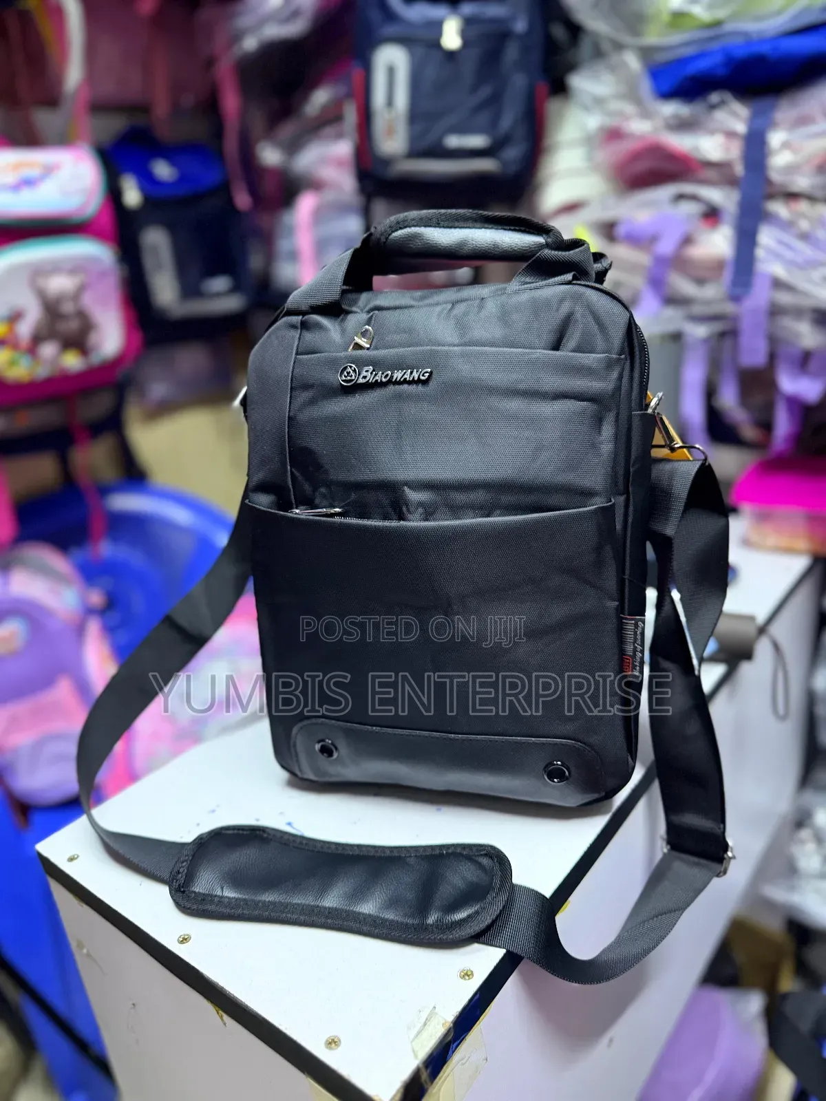 Medium Size Quality Shoulder Bag/Unisex Shoulder Black 1200