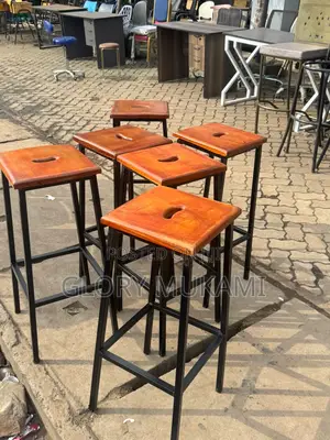 Wooden Squared Laboratory Stools