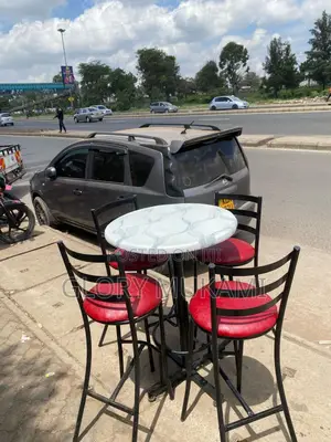 Restaurant And Bar High Table And Sinatabu High Chairs