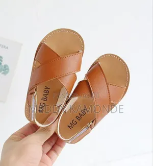 Cute Boys Brown Open Shoes