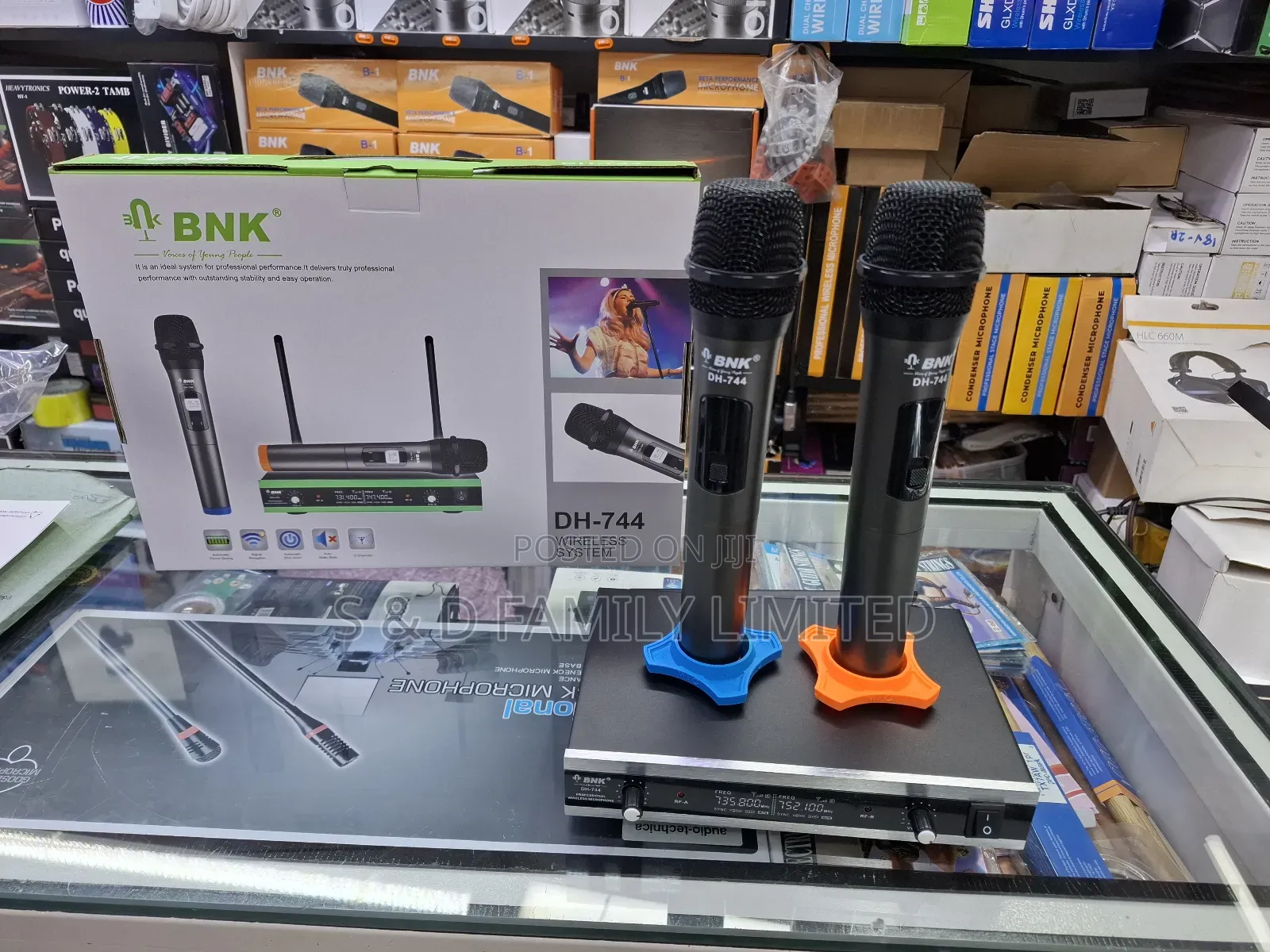BNK 744 Antiroller and Mic Sponge Set