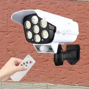 Home Outdoor Security Dummy Fake CCTV Camera Solar Light