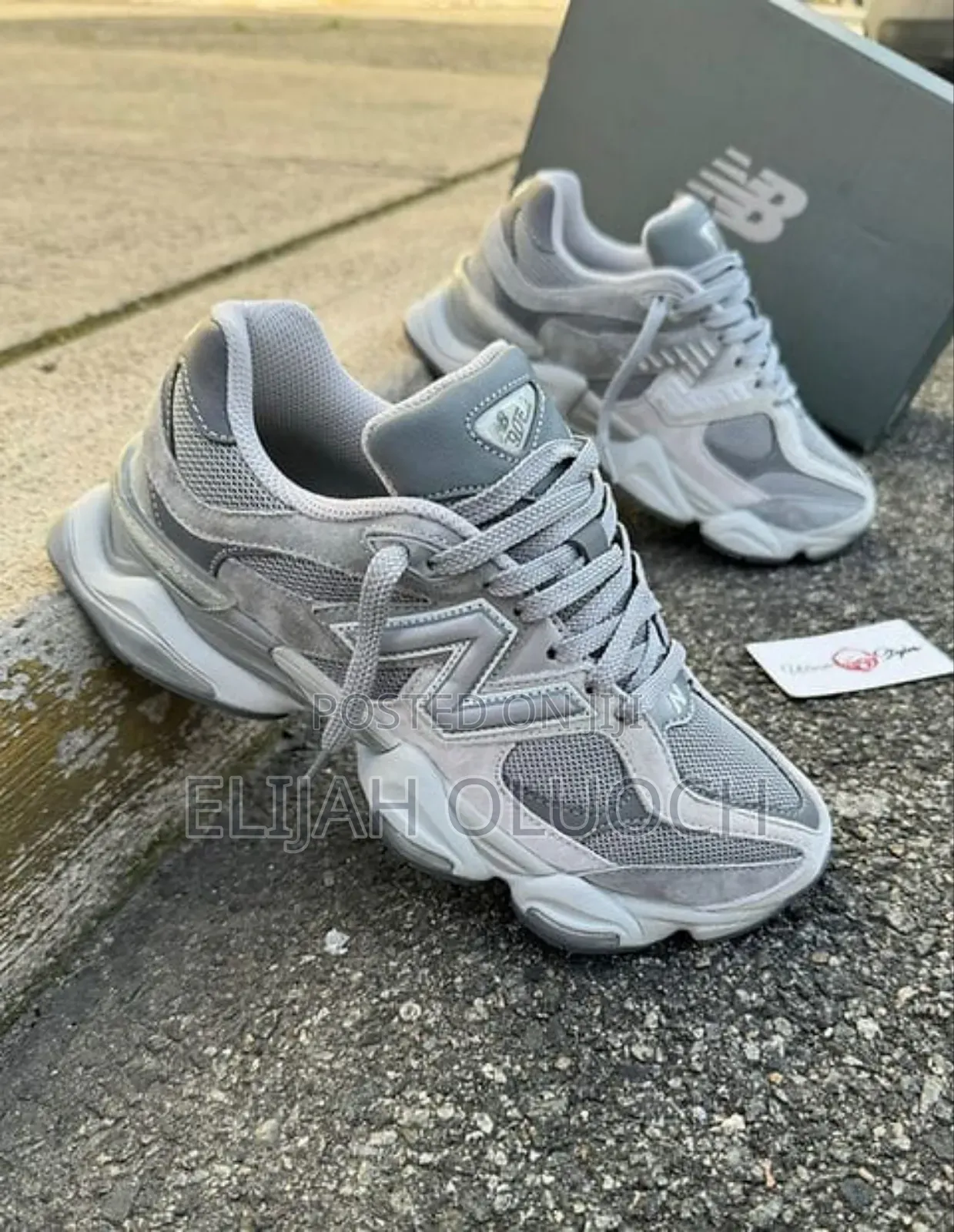 New Balance 9060 Light Grey
Size 38_________45
