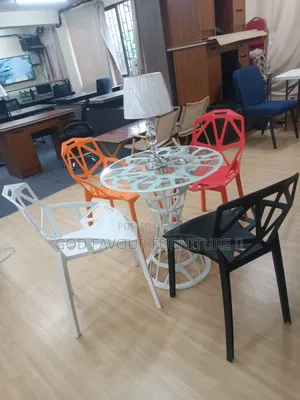 Unique Design Outdoor Furniture Set/Dining Table Set Hy98k