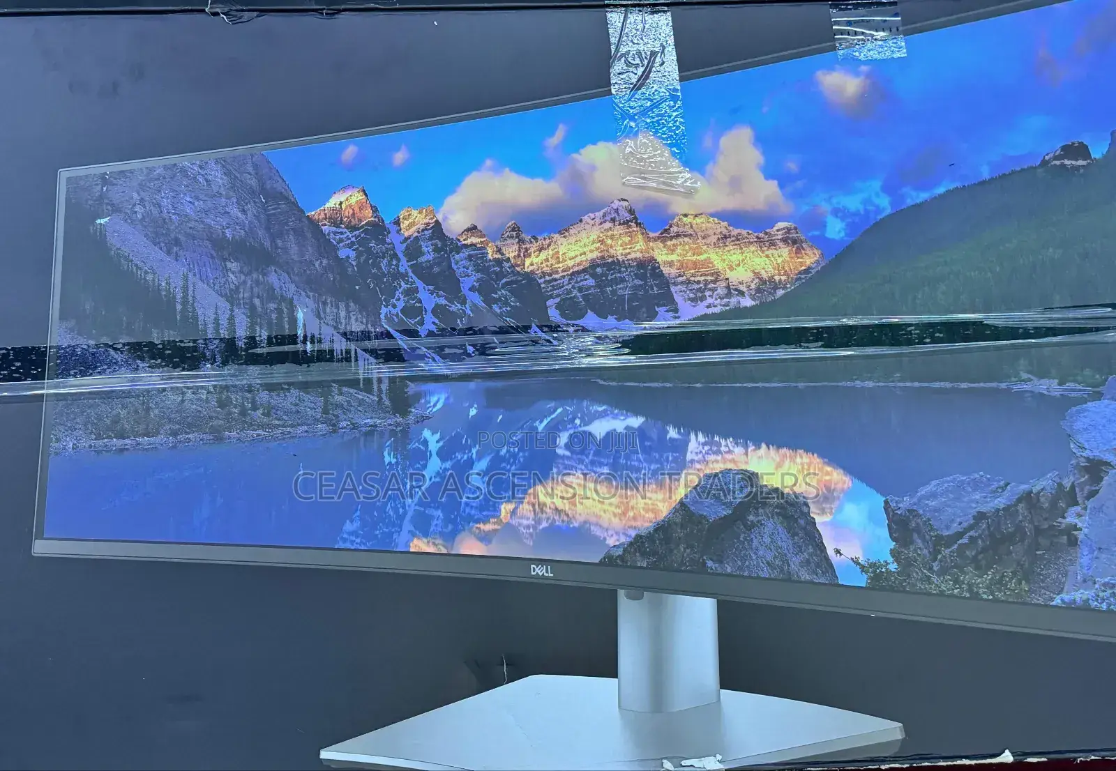 Brand New Dell Curved 49inches