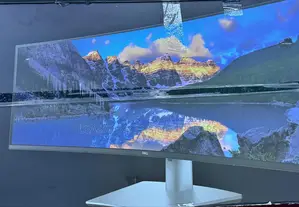 Brand New Dell Curved 49inches