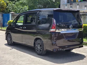 Nissan Serena 2018 Purple