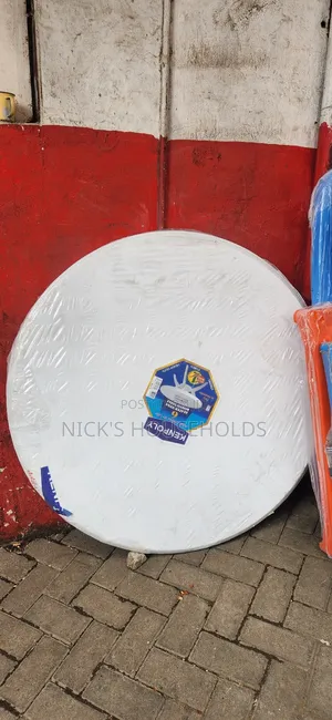 Kenpoly Round Plastic Table, Plastic Table for Outdoor