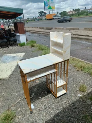 Nail Marble Table, With Gel Shelves 