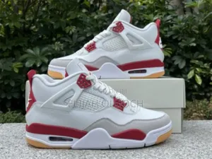 Nike Sb X Air Jordan 4 *Varsity Red*
Size 40_45