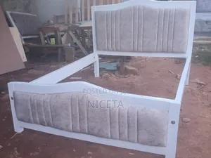 White Flame Mocket Bed 5by6
