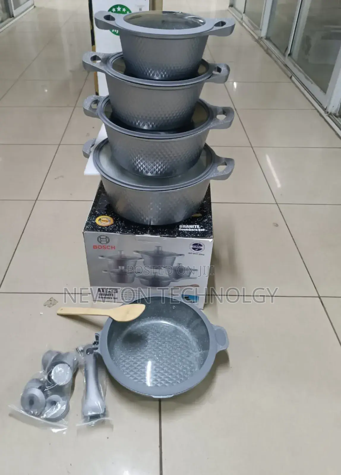 Bosch 11pc Cookware With Silicone Lid Covers