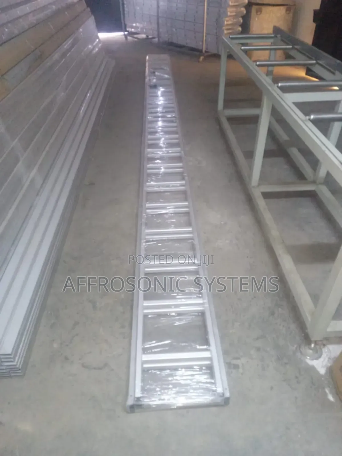 2 by 16 Steps Extensions Ladder