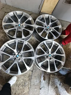 Size 20 Inch BMW Alloy Rims