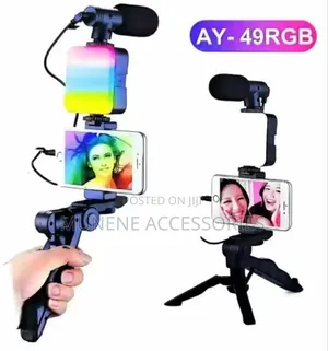 RGB Vlogging Kit With Tripod Phone Holder Mic Led Fill Light