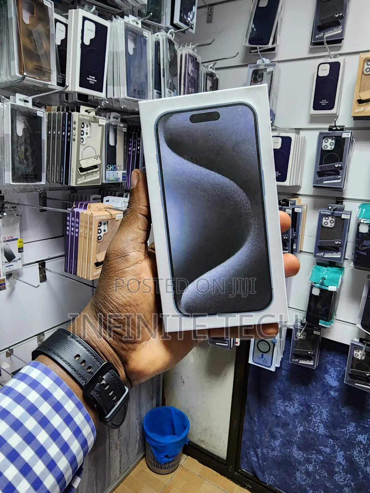 New Apple iPhone 15 Pro 256 GB Black