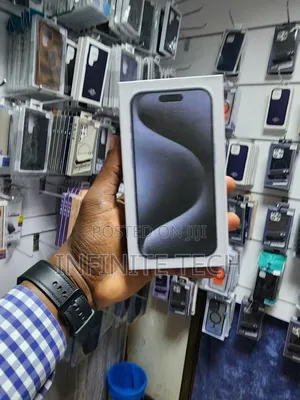 New Apple iPhone 15 Pro 256 GB Black