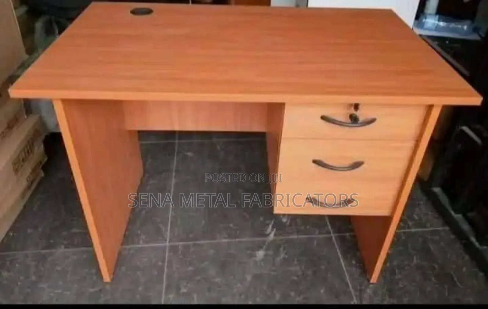 Office Desk With 3 Drawers.