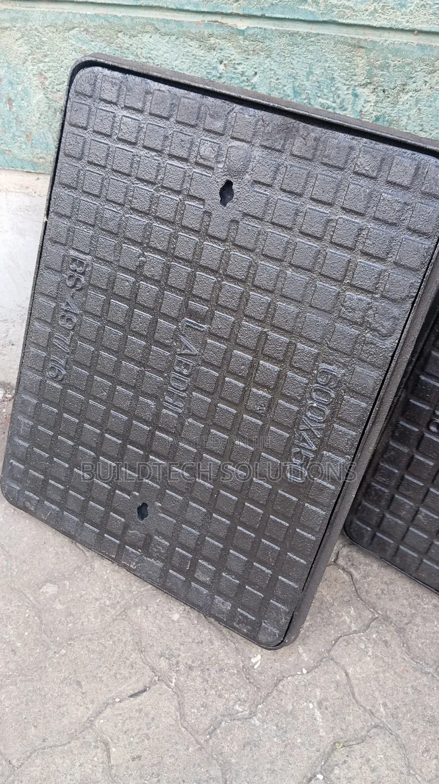 Made of Cast Iron . Manhole Covers