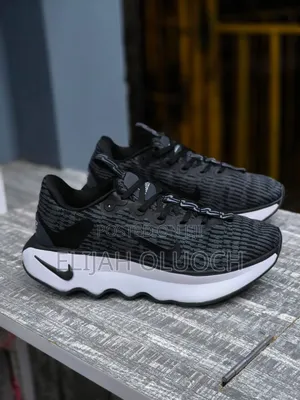 Nike Motiva Trainers