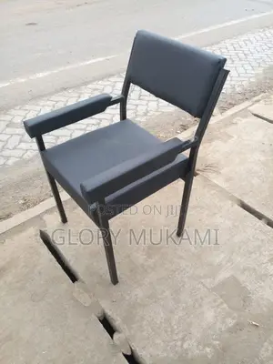 Black Office Chair With Arm