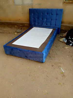 Simple Velvet Bed Frame With Button Detailing (S )5 × 6