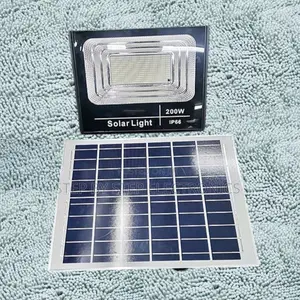 Remote Controlled 200w Dusk to Dawn Solar Floodlight