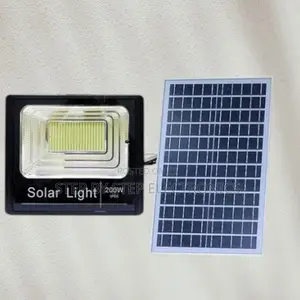 Built-in Photoelectric Sensor 200w Led Solar Floodlight